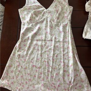 Floral White and Pink Sleepwear
